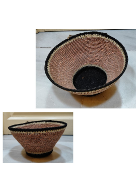 CESTA FIBRAS NATURAL, NEGRO Y ROSA CLARO BAO 20 X 11 CM.