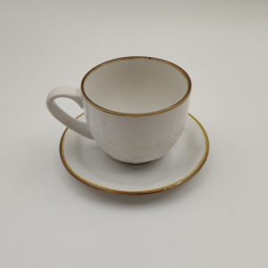 Taza de porcelana blanca con filo dorado ideal para especialistas en listas de boda cuidada selección de artículos de mesa y decoración
