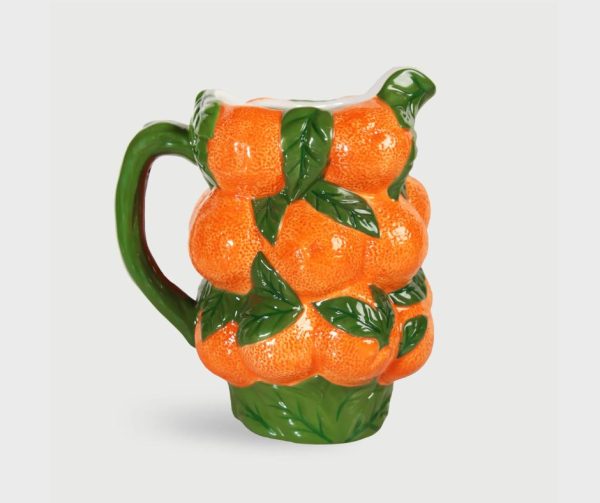 Jarra de loza con relieve de naranjas
